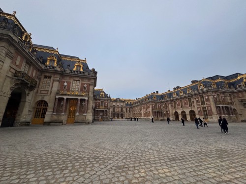 5-IMG_8477---01---01.jpg